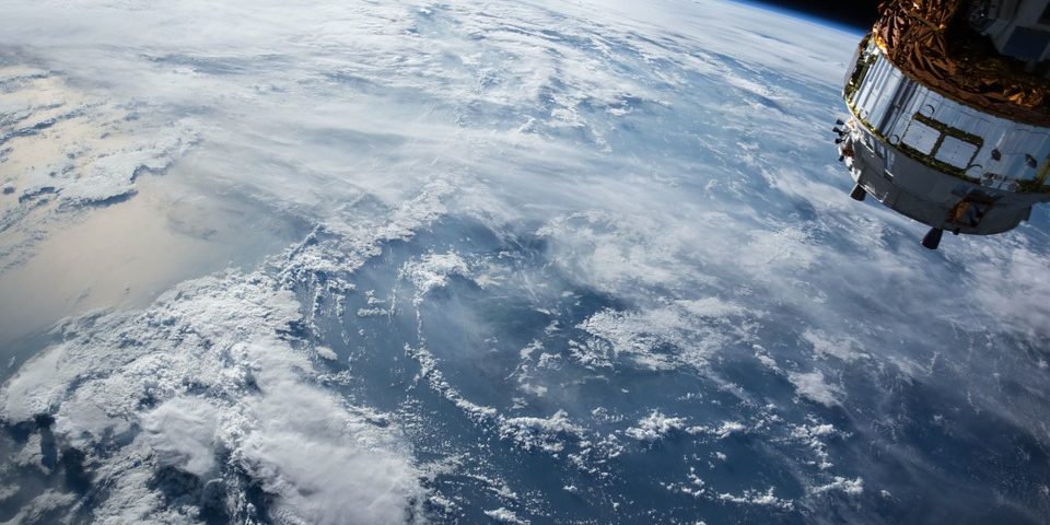 satellite-1030779_960_720